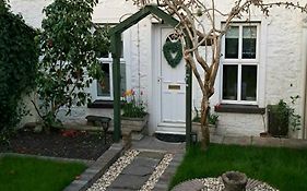 Wisteria Cottage An Authentic And Enchanting 2 Bedroom Cottage Experience Close To Brecon Beacons